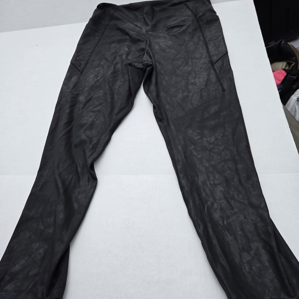 PINK Victoria's Secret Black Padded Active Leggings